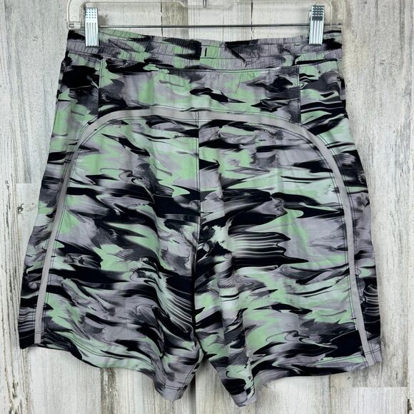 Lululemon Linerless 7'' Pace Breaker Shorts size medium - Picture 2 of 9